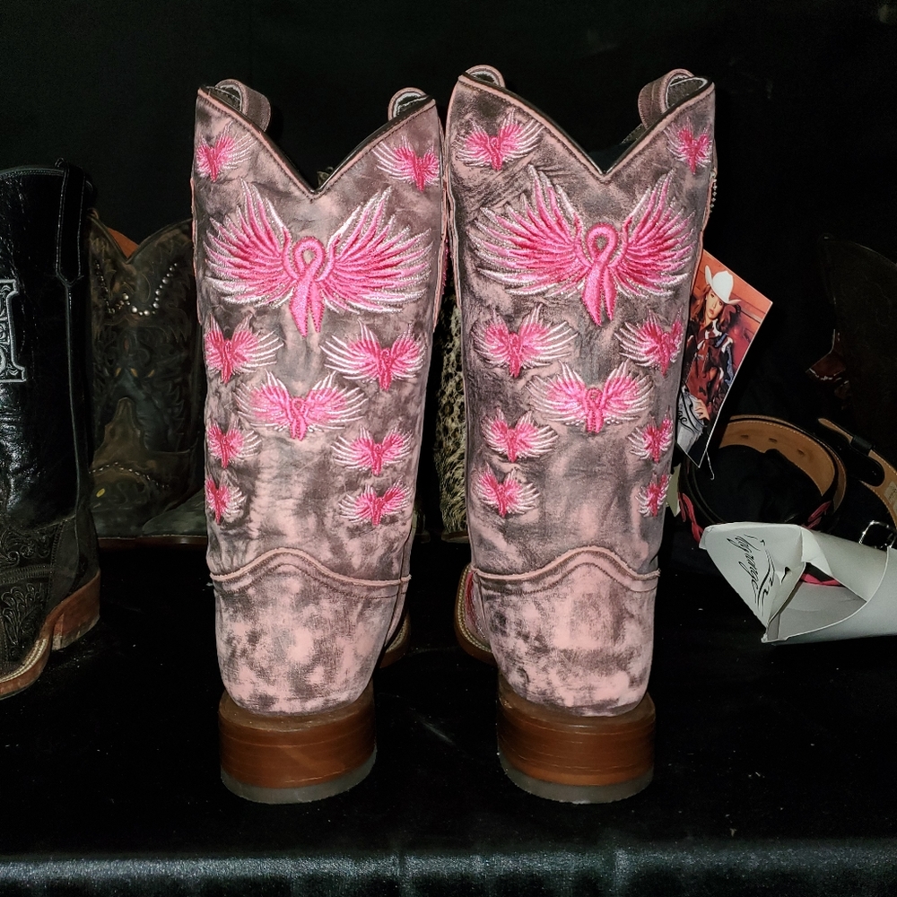 custom boots - Picture 3 of 3